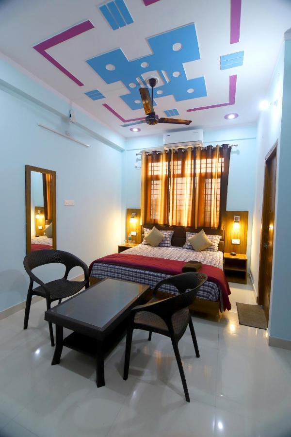 Hotel Comfort Inn Homestay Dehradun Buitenkant foto