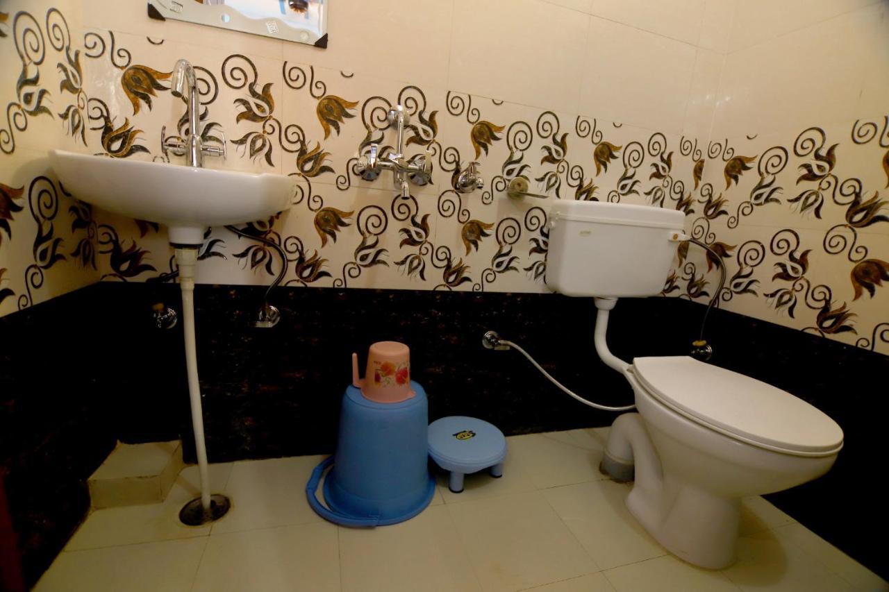 Hotel Comfort Inn Homestay Dehradun Buitenkant foto