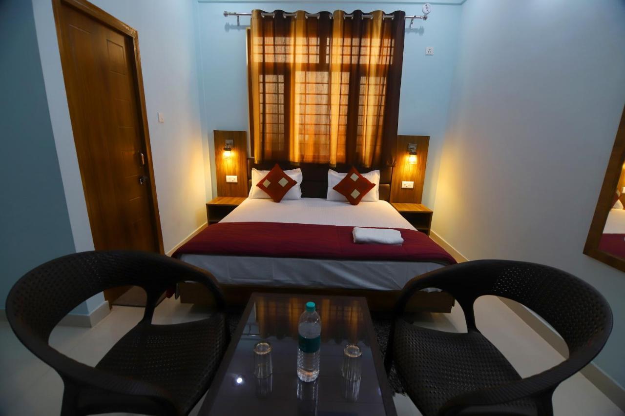 Hotel Comfort Inn Homestay Dehradun Buitenkant foto