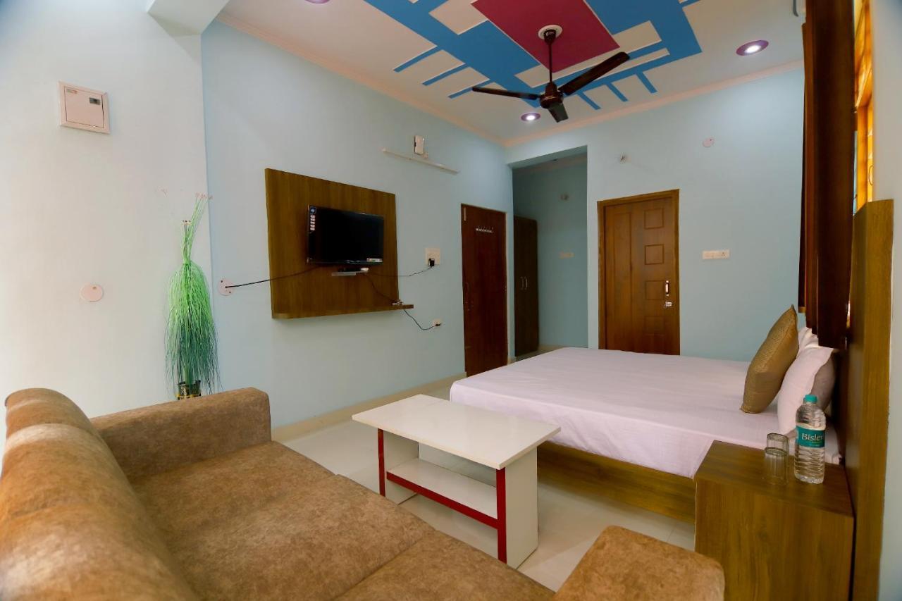 Hotel Comfort Inn Homestay Dehradun Buitenkant foto